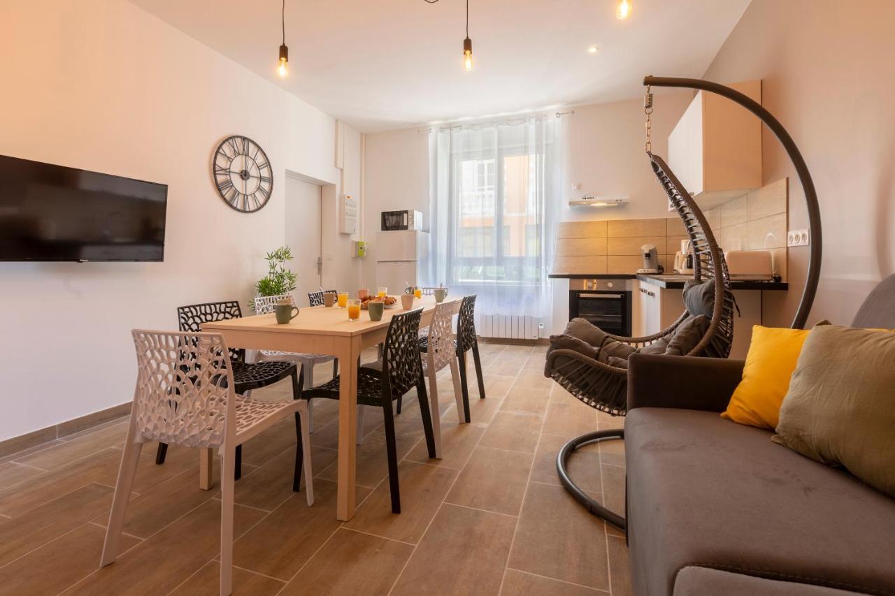 Apartamento LOC TROTTEUR LE CACAO - Balnéo, Gare Lourdes Exterior foto